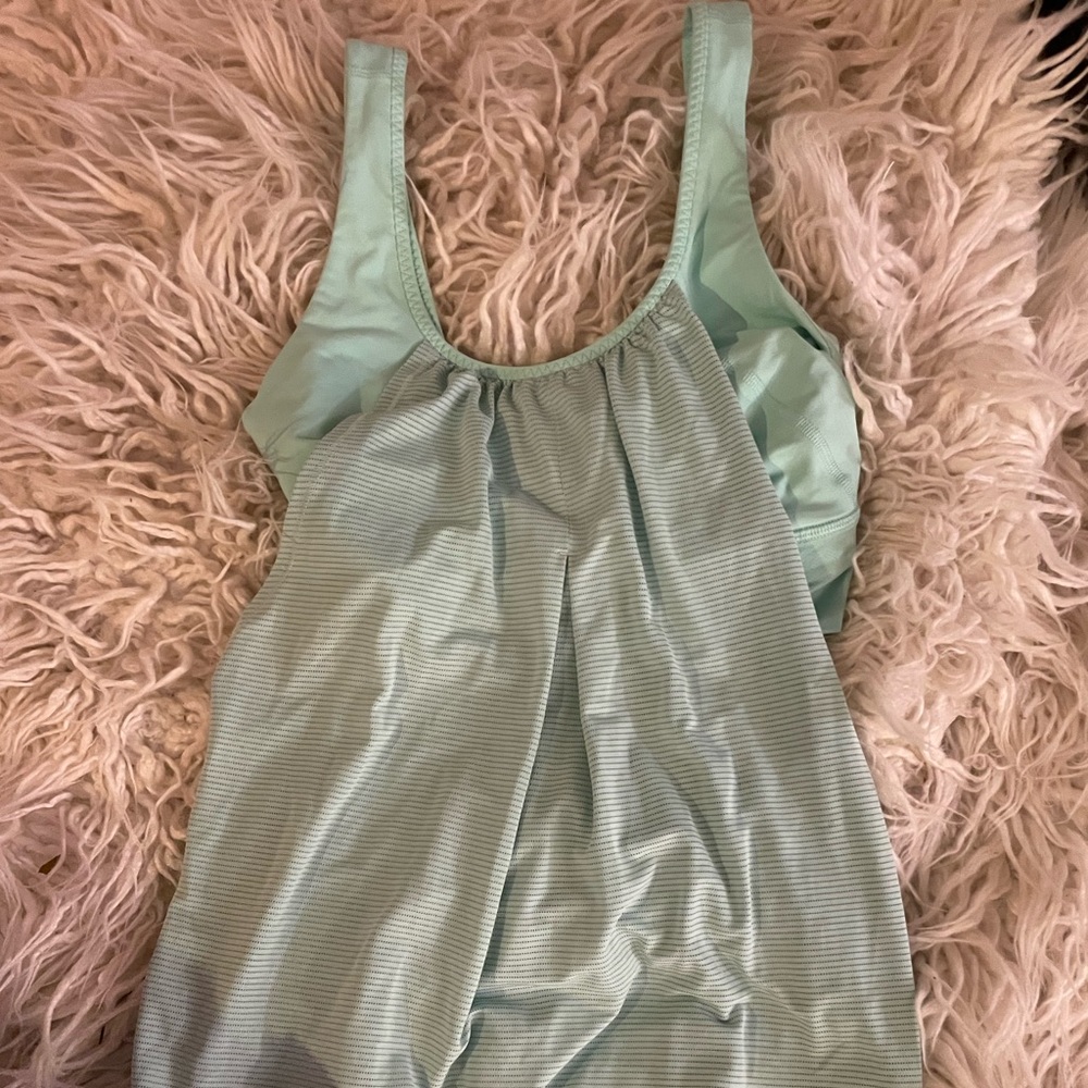 Lululemon tank top